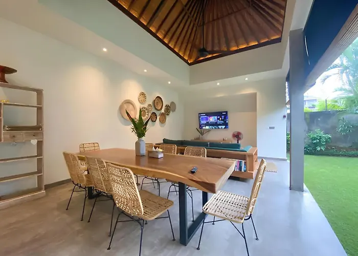 Grandlux Bali 2 Bed Pool Big Garden Villa