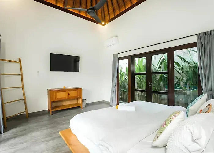 Villa Grandlux Bali 2 Bed Pool Big Garden