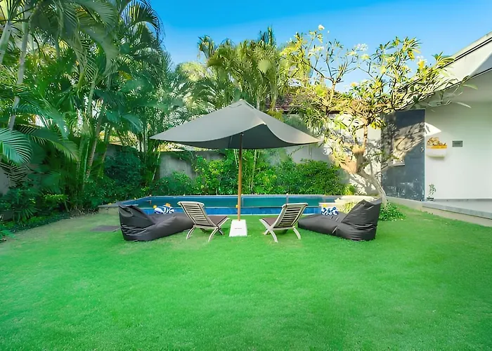 Villa Grandlux Bali 2 Bed Pool Big Garden Seminyak