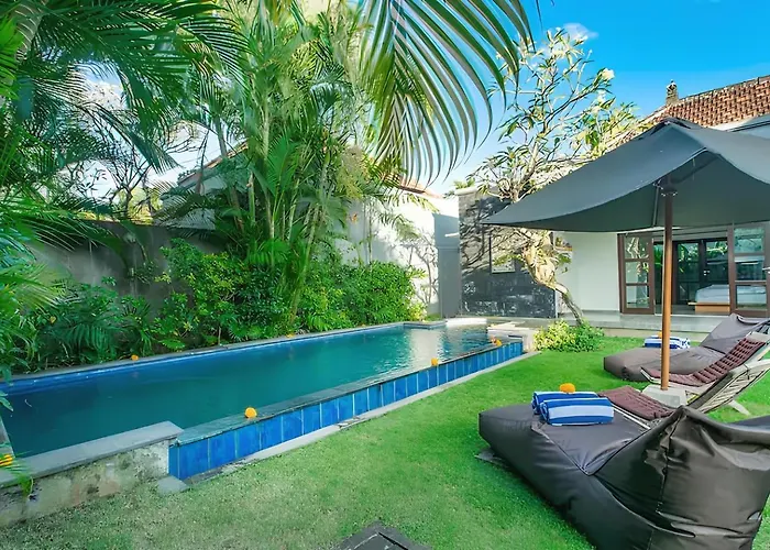 Grandlux Bali 2 Bed Pool Big Garden Seminyak