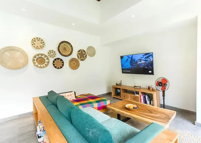 Grandlux Bali 2 Bed Pool Big Garden *