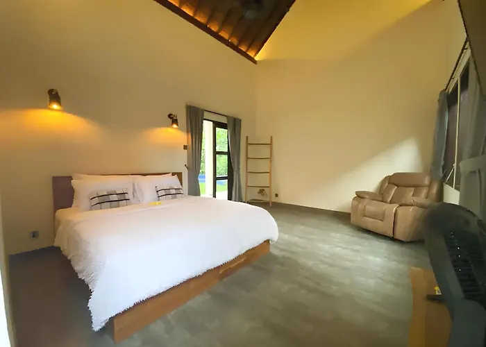 Grandlux Bali 2 Bed Pool Big Garden Villa